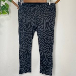 inner spirit animal print crop leggings Large